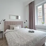 Premium Old Town Apartman Varsó