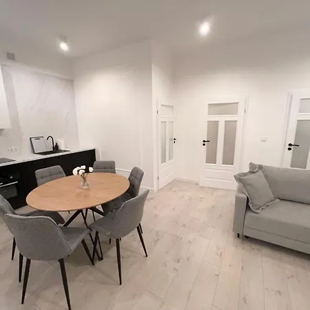 Premium Old Town Apartment *