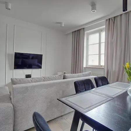 Premium Old Town Apartment